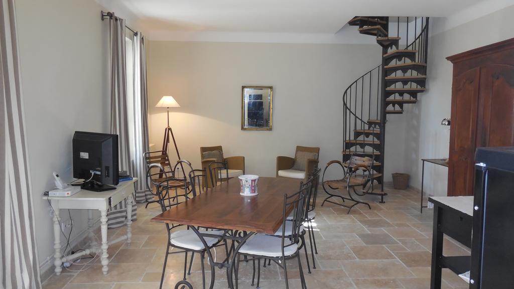 Domaine De Rochegude Villa Avignon Room photo